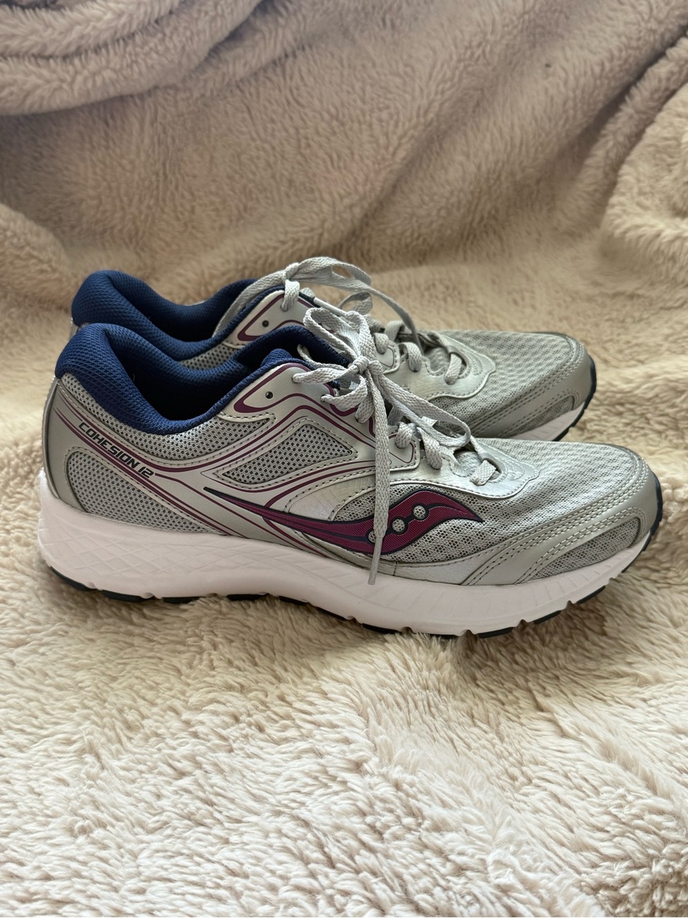 Saucony Cohesion 12 Women's Running Shoes NWOT *No Insoles* Sz 9